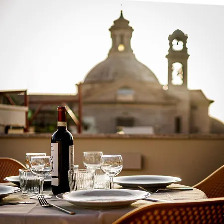 Raffaello Terrace - Near Piazza Navona *